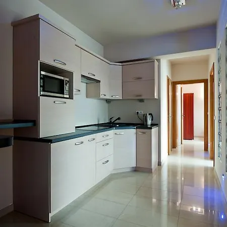 Liliowe Turnie Basen Ul Nowotarska * Zakopane