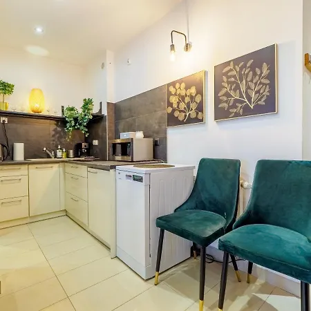 Liliowe Turnie Basen Ul Nowotarska Hotel *